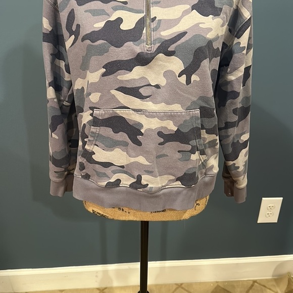 Old Navy sweatshirt size medium women’s - Picture 2 of 9